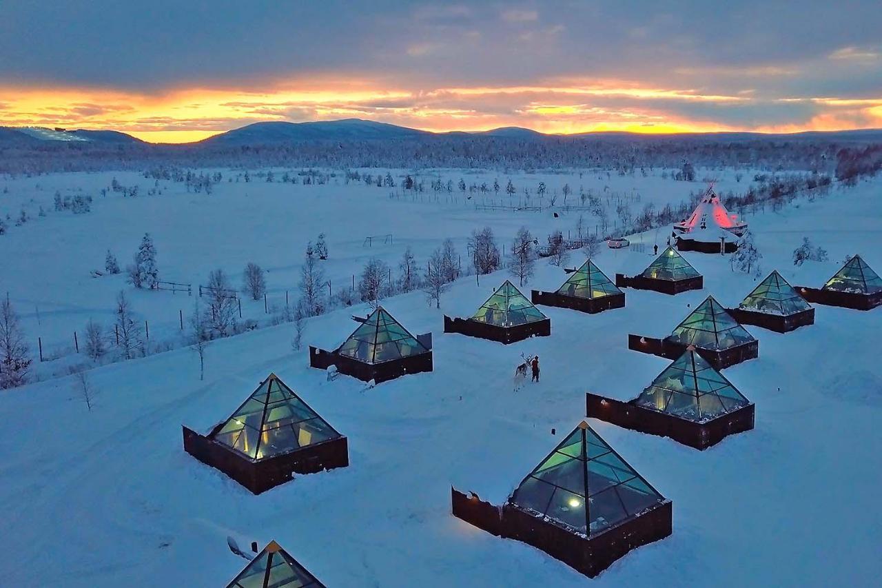 Elves Village Hotel Köngäs Exteriör bild