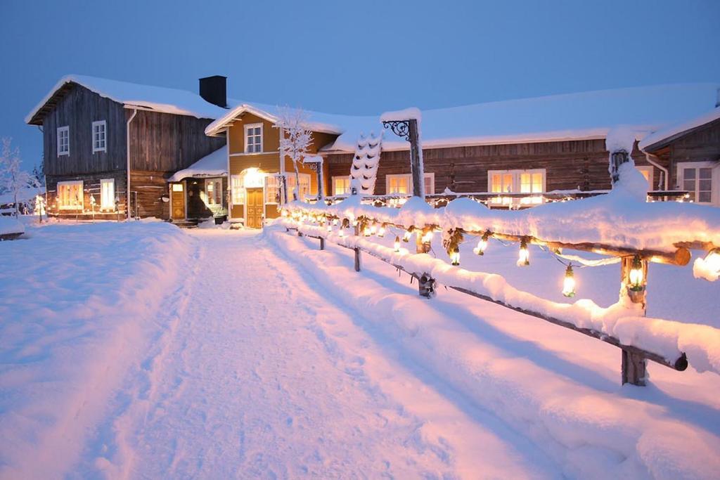 Elves Village Hotel Köngäs Exteriör bild