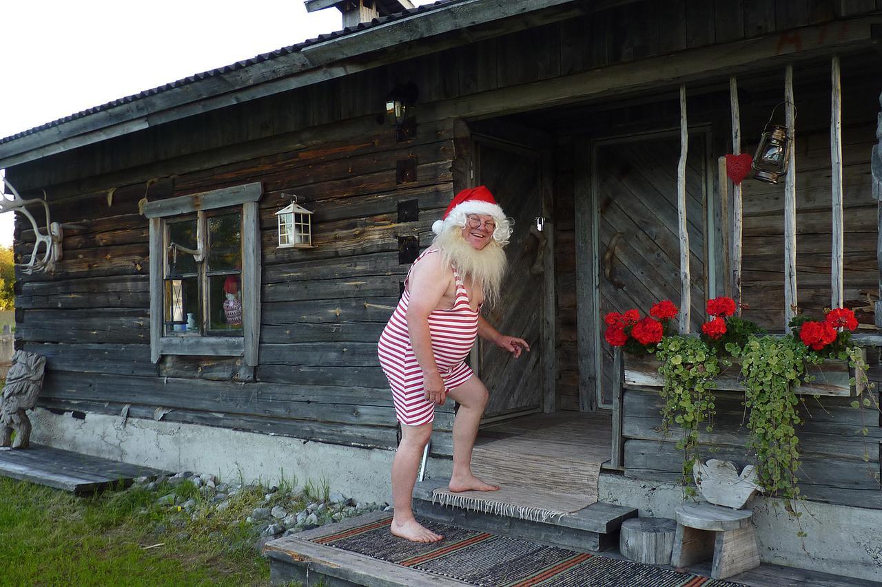 Elves Village Hotel Köngäs Exteriör bild